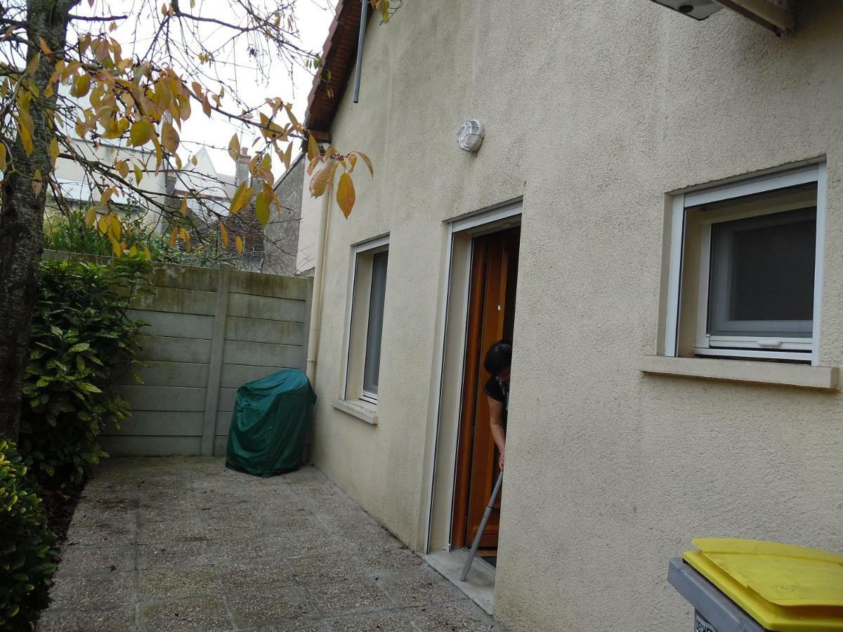 Meuble De La Tour Villa Nogent-sur-Seine Exteriör bild